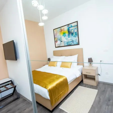 Main Street Apartmán *