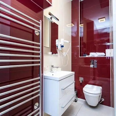 Apartment Main Street