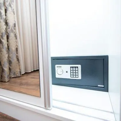 Apartment Main Street