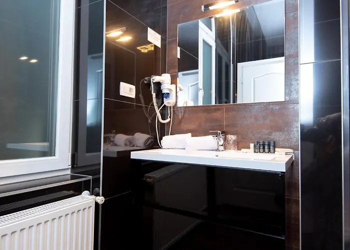 Apartment Main Street