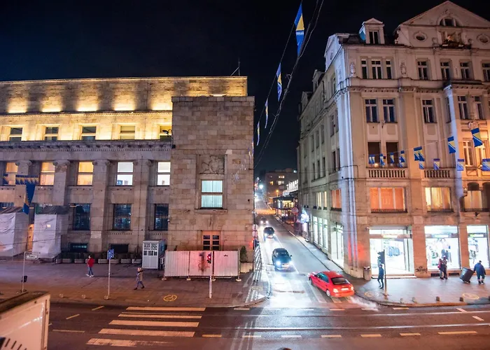 Main Street Apartment *